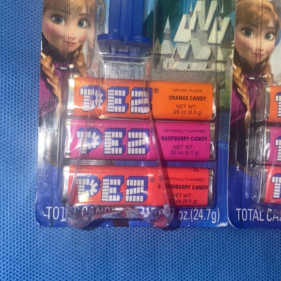 NIB PEZ Candy Disney Frozen Rolls & Dispenser Bundle Set of 3 Ann, Elsa and Olaf - Picture 3 of 7